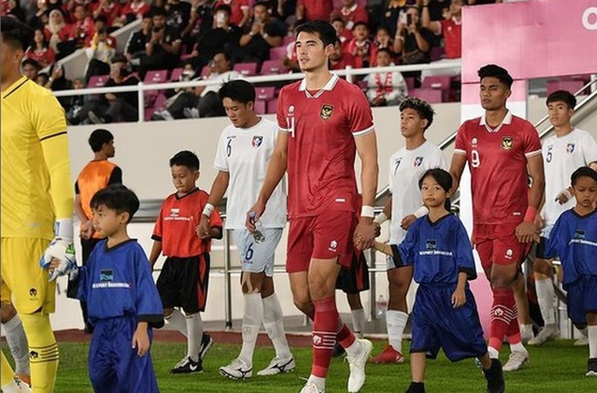 Elkan Baggott mengalami cedera bersama sang klub, Blackpool FC.
