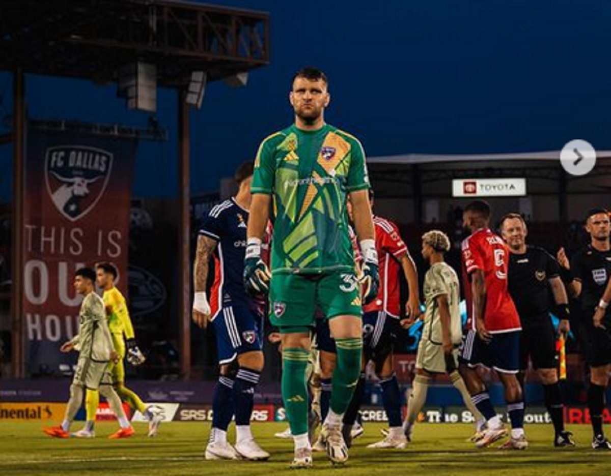 Maarten Paes berpotensi gabung klub top Eropa.
