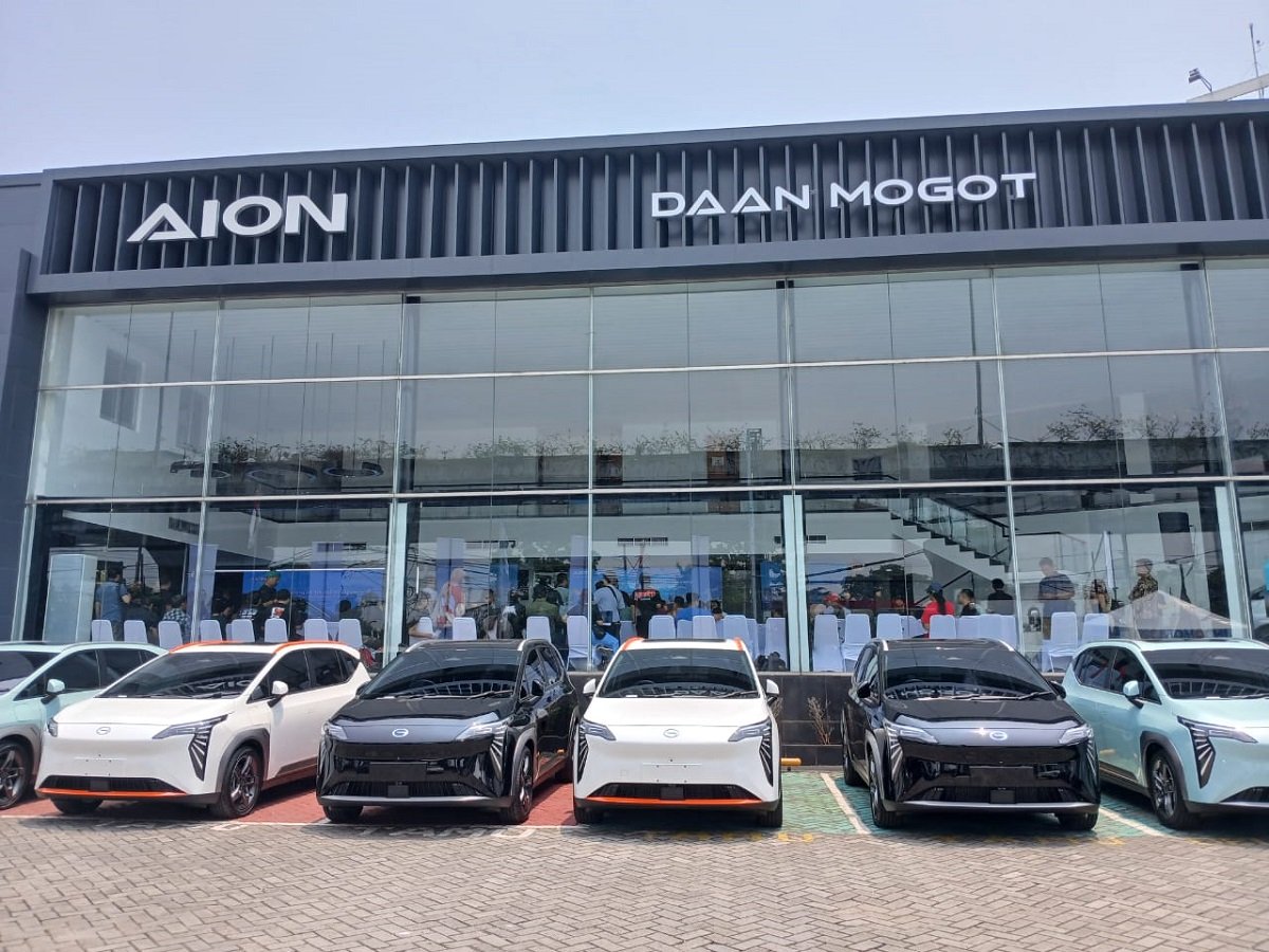 Tancap gas, Aion resmikan 10 diler sekaligus di wilayah Jabodetabek dan Bandung.