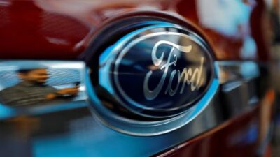 Generasi Terbaru Ford Everest Hadir dengan Fitur Canggih dan Desain Modern