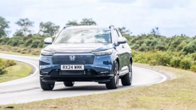 Honda HR-V hybrid 2025 segera meluncur, intip spesifikasinya.