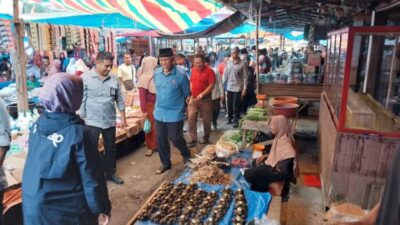 Kunjungi Pasar, Mahyeldi Serap Aspirasi Pedagang