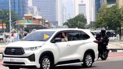 Toyota Kijang Innova Zenix hybrid pelat SCV 1 yang ditumpangi Paus Fransiskus