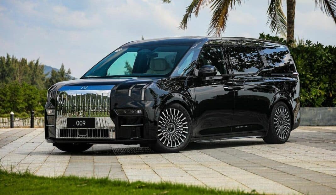 Mobil listrik premium Zeekr.