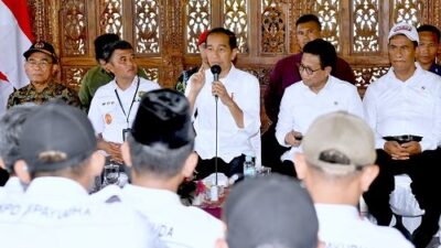 Satu Dekade Presiden Jokowi: Bangun Indonesia dari Desa
