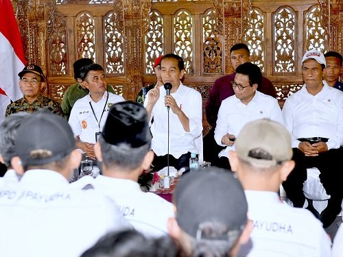 Satu Dekade Presiden Jokowi: Bangun Indonesia dari Desa