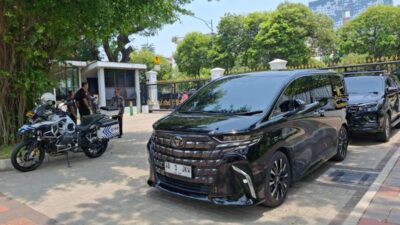 Toyota Alphard Generasi Terbaru Jadi Hadiah Perpisahan Jokowi dari Istana
