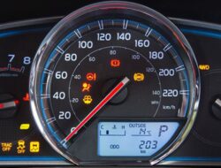 Tips Memeriksa Riwayat Servis Mobil Bekas untuk Calon Pembeli