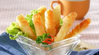Cara Praktis Membuat Stik Kentang Keju di Rumah