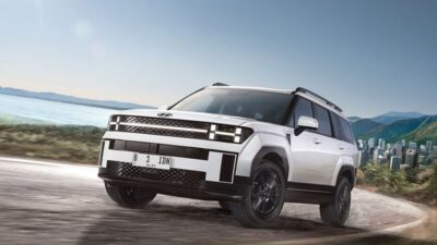 Hyundai All New Santa Fe.