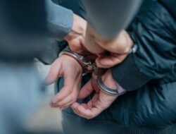 OTT KPK di Kalimantan Selatan, Pemeriksaan Berlangsung