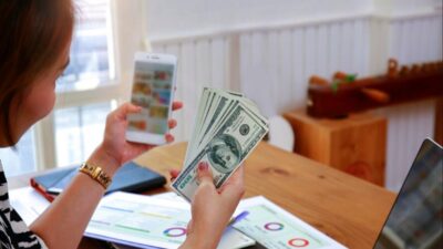 Aplikasi Terbaik 2024, Dapatkan Uang dari Rumah