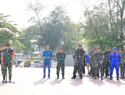 Kodim 0308 Pariaman Gelar Karya Bhakti Pembersihan Pantai