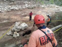 Lubang Besar di Blitar Sedot Air Sungai, Warga Panik