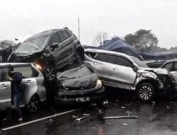 Lalu Lintas Tol Cipularang Arah Jakarta Terhambat Akibat Kecelakaan