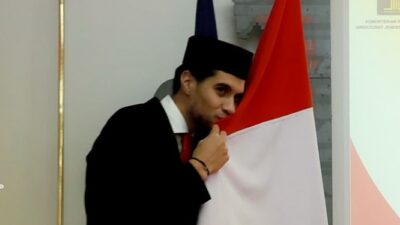 Kevin Diks resmi jadi WNI dan siap bela Timnas Indonesia.