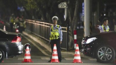 Insiden Mobil Menyeruduk Kerumunan