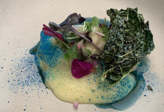 Sajian mewah berbahan lokal yang hanya bisa ditemukan di Immersion at Lexus, Jakarta.