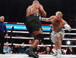 Setelah Kemenangan atas Tyson, Jake Paul Ajukan Duel dengan McGregor