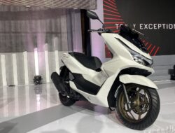 Honda PCX 160, Skutik Bongsor Terlaris Kini Diperbarui
