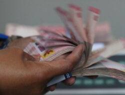 Rupiah Dekati Rp16 Ribu, BI Diprediksi Intervensi