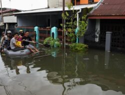 Gubernur Sulsel Pastikan Penanganan Korban Banjir Terkoordinasi Baik