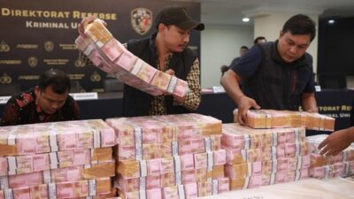 Pabrik Uang Palsu Terbongkar