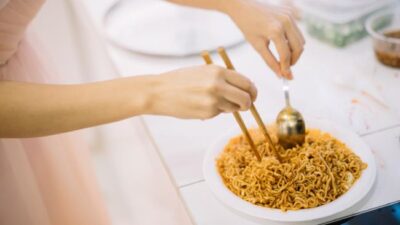 Hati-Hati! Ini Makanan yang Tidak Cocok dengan Mi Instan