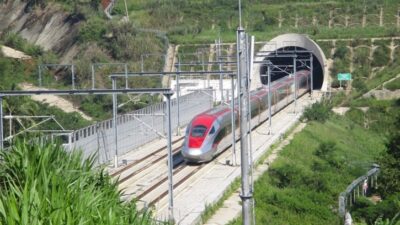 Menhub Dorong Pengembangan Transportasi Terintegrasi di Karawang