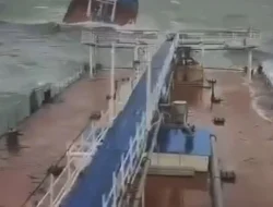 Tumpahan Minyak di Selat Kerch, Rusia Luncurkan Operasi Penyelamatan