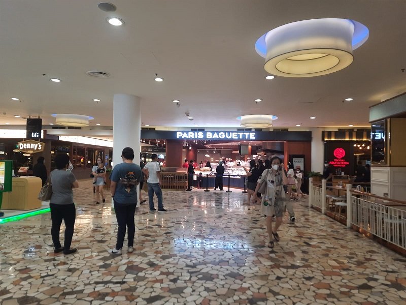 Mal buka Tengah Malam pada Nataru