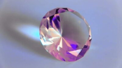 Para Ilmuwan Ciptakan Baterai Revolusioner Berbasis Karbon-14