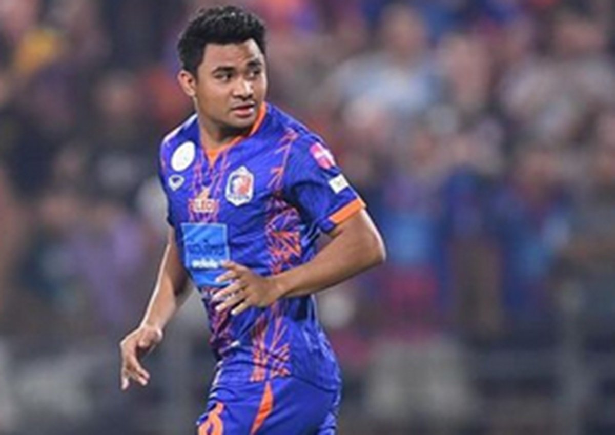 Asnawi Mangkualam kala membela Port FC.