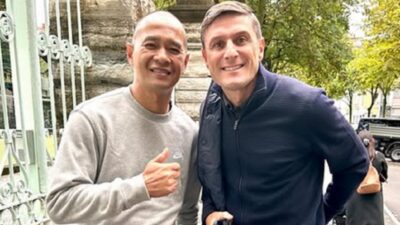 Kurniawan Dwi Yulianto (kiri) calon kuat asisten pelatih lokal Patrick Kluivert di Timnas Indonesia.