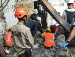 Tim DVI Identifikasi 3 Korban Kebakaran Glodok Plaza