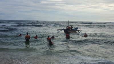 Tragedi Liburan, Remaja Hanyut di Pantai Drini dan Cemara