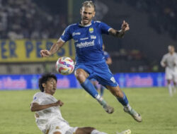 Arema Cari Kebangkitan, Persib Incar Kemenangan Perdana