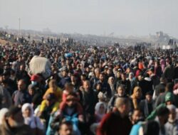 Warga Gaza Tolak Relokasi, Kembali ke Utara Meski Rumah Hancur