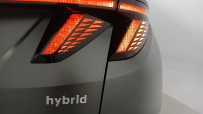 Insentif Mobil Hybrid Dinilai Masih Jauh Lebih Kecil Dibandingkan Listrik