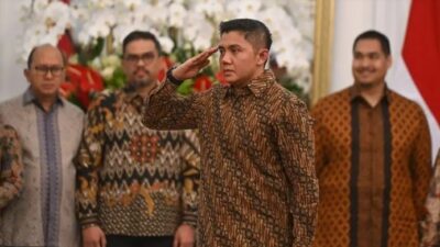 Intip Koleksi Mobil Seskab Mayor Teddy