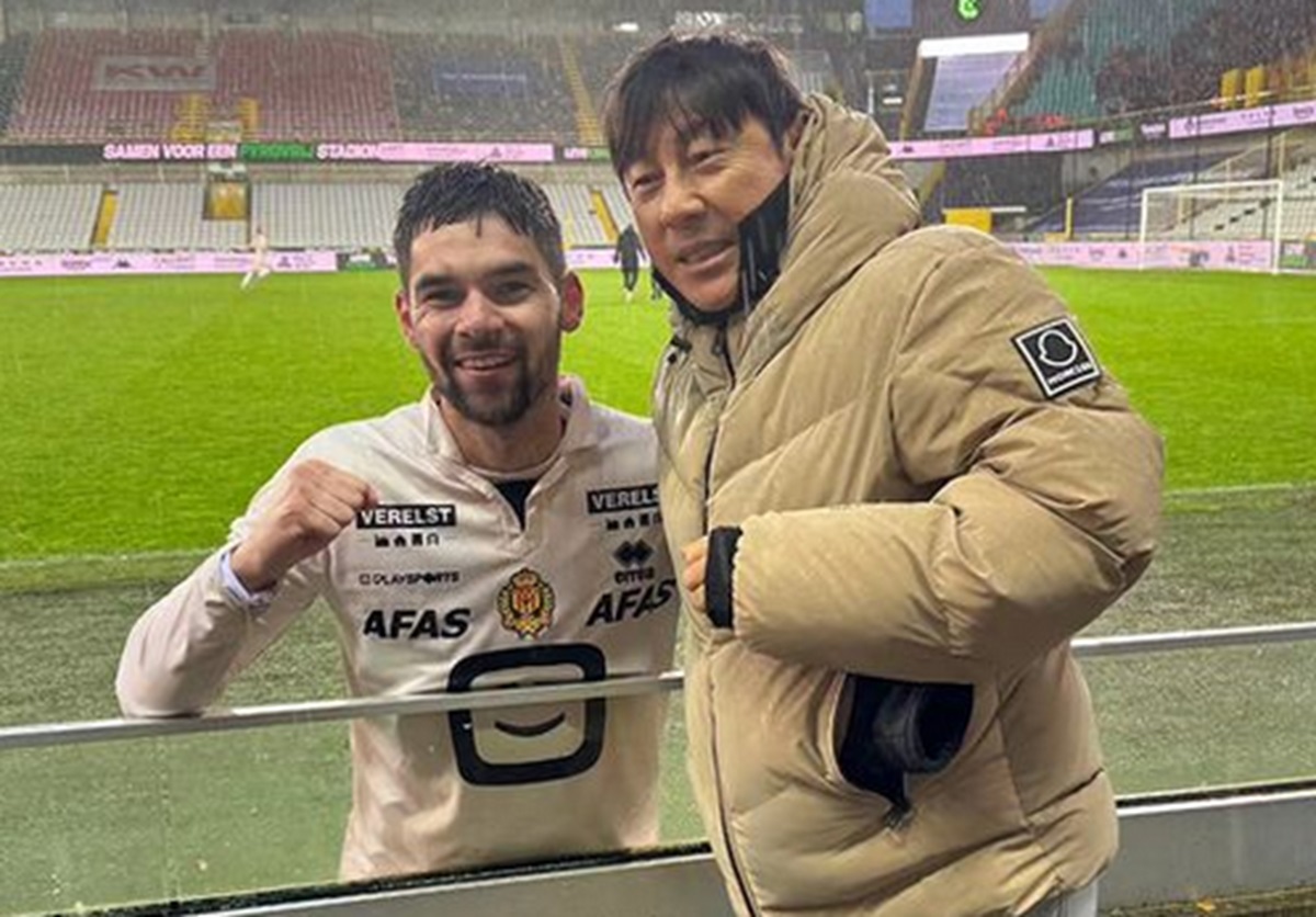 Sandy Walsh dan Shin Tae-yong.