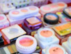 Maraknya Review Kosmetik oleh Influencer, BPOM Beri Peringatan