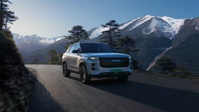 Jaecoo J7 SHS, Mobil Hybrid dengan Pengisian Cepat dan Efisiensi Tinggi