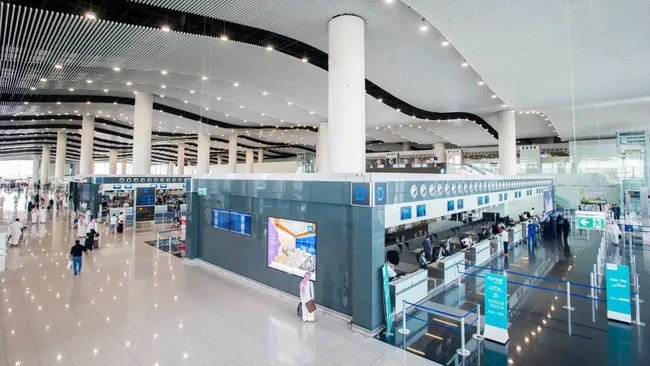 Bandara Internasional King Khalid di Riyadh, Arab Saudi.