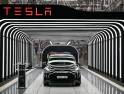 BYD Kuasai Pasar Mobil Listrik, Tesla Hadapi Tantangan Berat di 2024