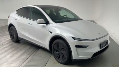 Tesla Model Y versi baru.