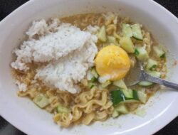 Jangan Salah Kombinasi! Ini Makanan yang Sebaiknya Tidak Dicampur dengan Mi Instan
