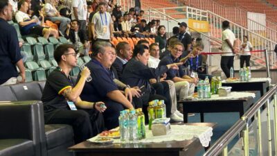 Patrick Kluivert Pantau Laga Dewa United vs Persija Jakarta.