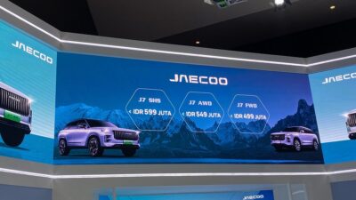 Jaecoo Umumkan Harga J7 di IIMS 2025, Dibanderol Mulai Rp499 Juta