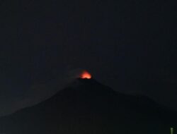 Erupsi Gunung Lewotobi Laki-laki, Warga Diminta Menjauh